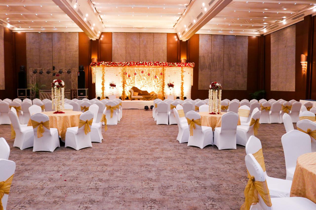 Radisson Blu Hotel, Greater Noida Dış mekan fotoğraf A wedding reception in India