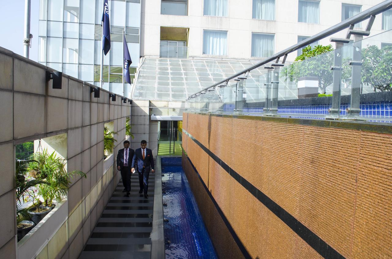 Radisson Blu Hotel, Greater Noida Dış mekan fotoğraf European Parliament