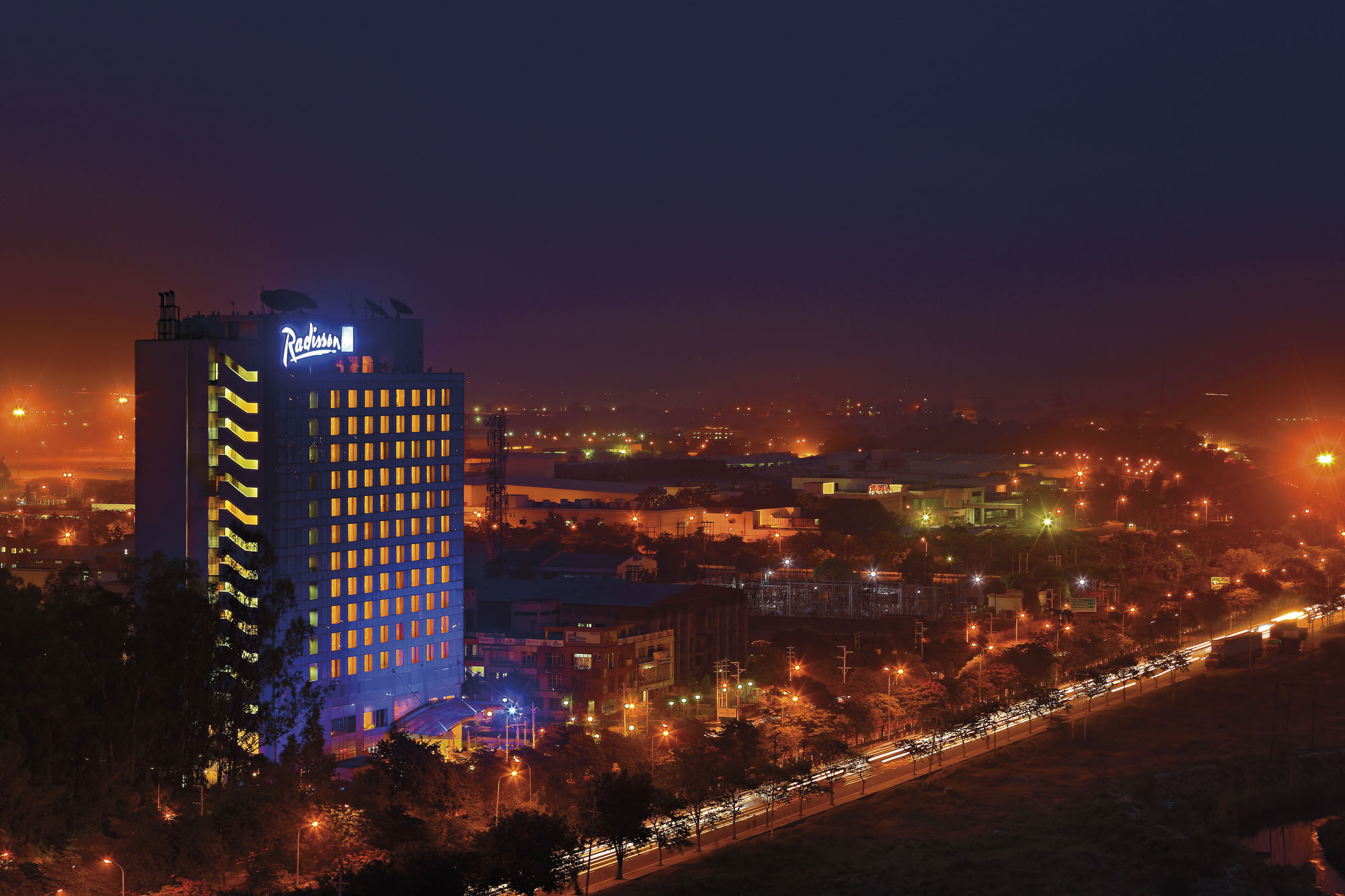 Radisson Blu Hotel, Greater Noida Dış mekan fotoğraf Park Inn, Casablanca